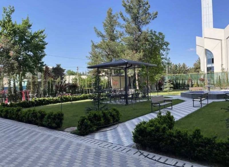 Все условия имеются чтобы заехать и жить <br />
Развитая инф