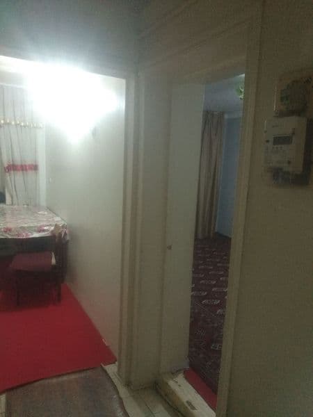 Chilonzor 25 kvartalda 2 xona uy oilaga yoki bollarga uzoq m