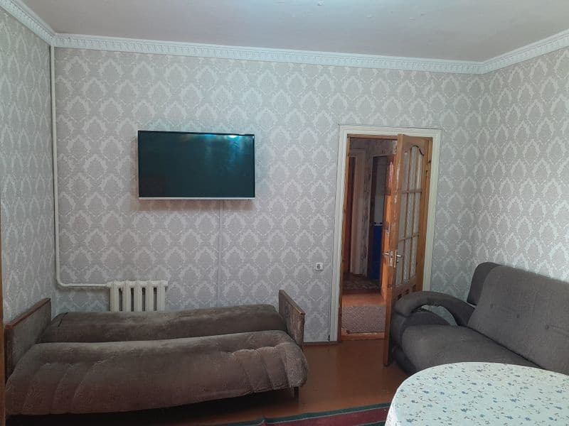 Срочно сдаётся в аренду на долгий срок 2 комнатная квартира 