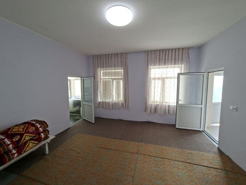 СамПИ ва Аграр институт яқинида 2 хонали тоза-манзарали-ҳовл — фото 3