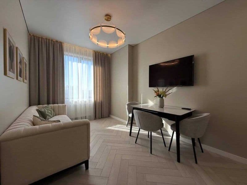 2 комнатную квартиру на 6 этаже,<br />
В квартире есть все н — фото 2