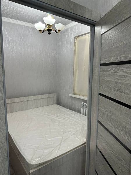 Chilonzor Shuxrat chorraxasida 1 xona kv ijaraga beriladi wi