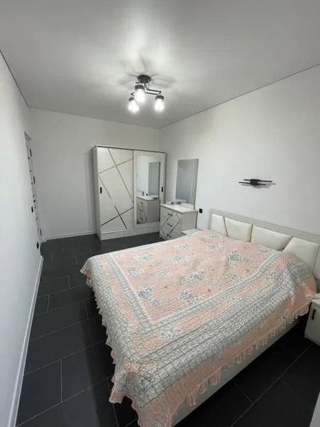 Сдается в Центре города, Улица Бабура с хорошим ремонтом<br  — фото 3