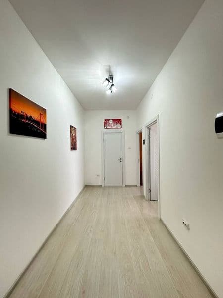 Квартира ижарага берилади 1  хоналик хамма шароити бор. Бата