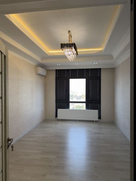 Аренда 3 х комнатный квартира . Учтепинском районе . Новойст