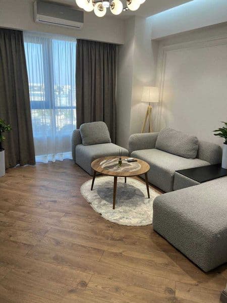 • Район: Шайхантаухрский<br />
• Nest One <br />
• Комнат: 2