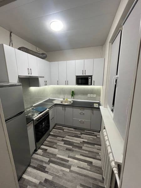 2/4/4 3кв дом 39<br />
•ТРЦ Чиланзар,Памятник Юрию Гагарину<