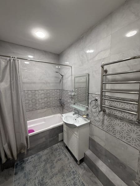 В квартире есть: Кабельное ТВ, Телевизор, Телефон, Балкон, С — фото 3