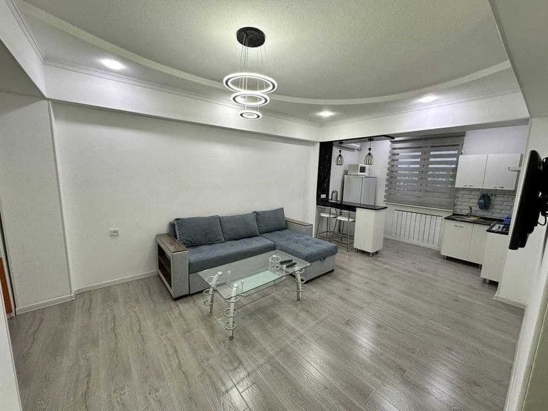 Сдается квартира на массиве Ялангач, недалеко от Экобазара<b