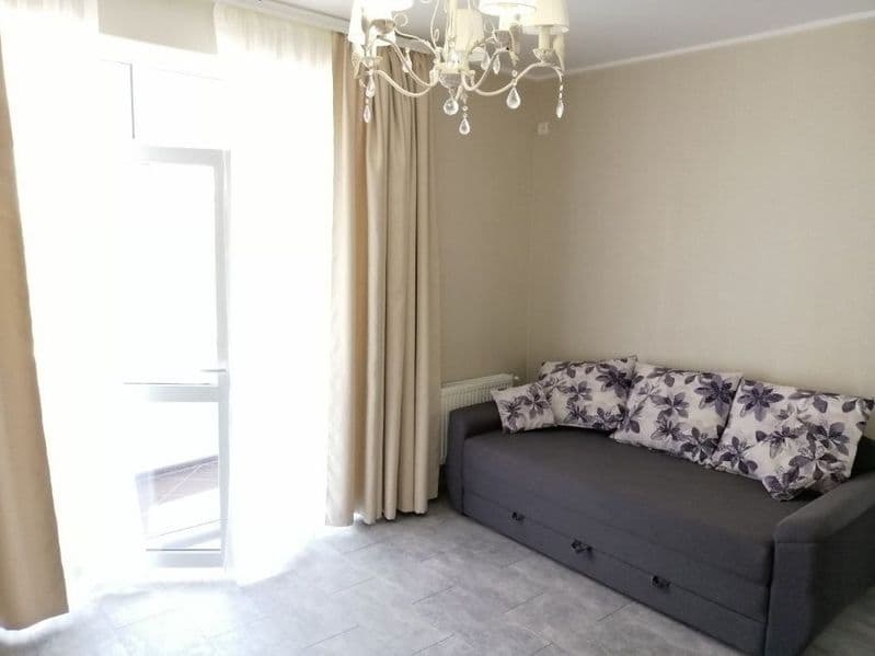 Сдается на Аские. 2 х Комнатная с евро ремонтом Звоните, ест