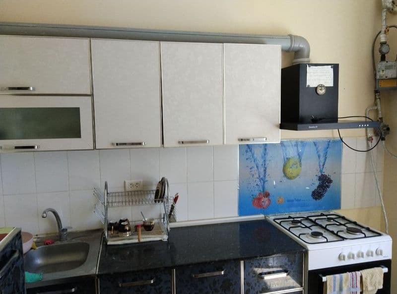 Сергили 6 А 2 комнаты 65 квдарт 1 этаж 450$