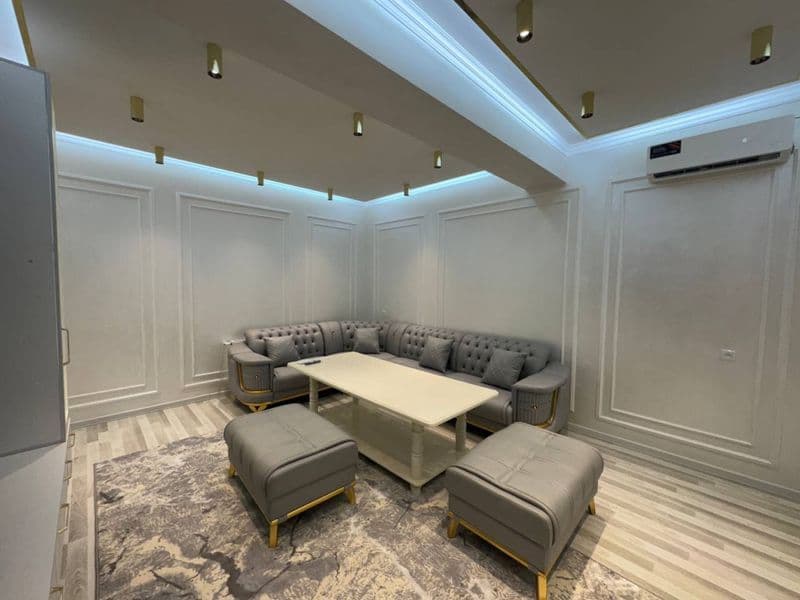 Lakatsiyasi yaxshi chilonzor metroga 10 minut<br />
Yengi re