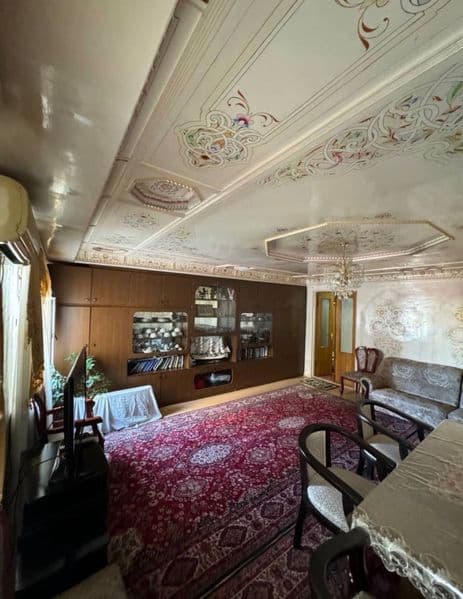 Самарканд Дарвоза<br />
<br />
5ти комнатная<br />
Площадь: 