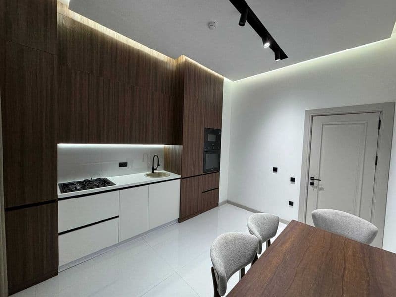 Информация о квартиры:<br />
• Тип: Аренда, Жилой<br />
• Ко