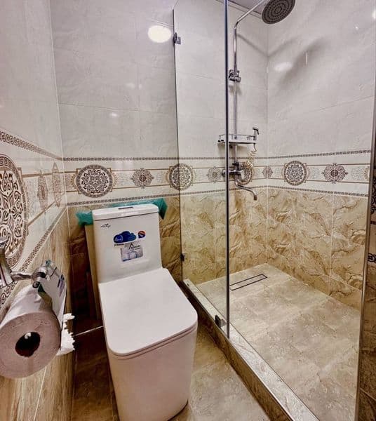 Olmazor tumanida 1 xonali uy ijaraga <br />
200$<br />
Oilag — фото 3