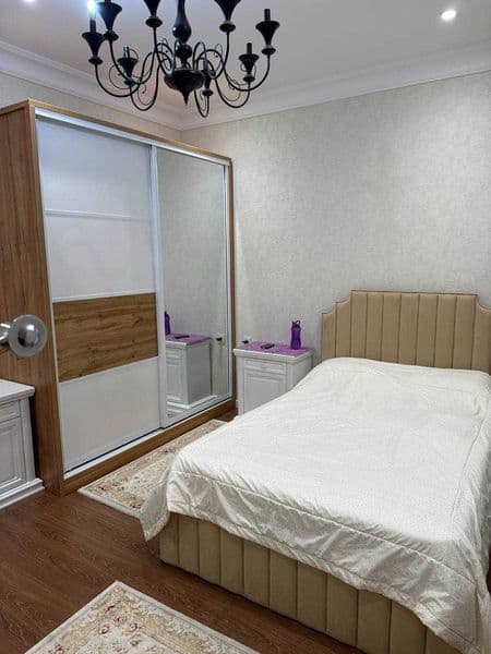 Комнат: 2<br />
• Этаж: 4<br />
• Этажность: 9<br />
• Площа