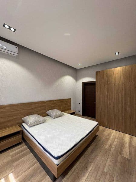 Квартира в центре города, укомплектована мебелью и техникой. — фото 4