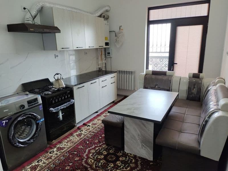 Evro remont qilingan yaxshi shinam uy xamma sharoyitlari mav