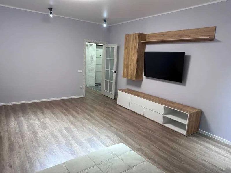 Сдается квартира<br />
Ориентир - Бутик Гламур<br />
Город -