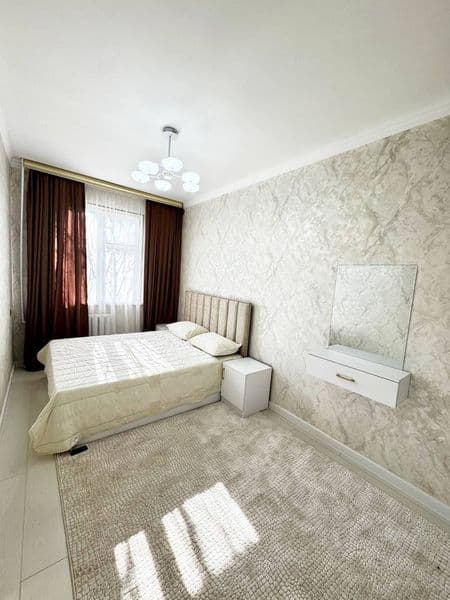 Qizlarga yoki yosh oilalarga uzoq muddatga ijaraga beriladi.