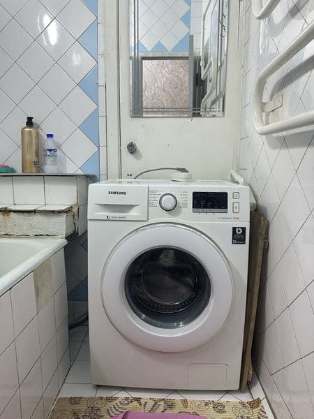 Chilonzor 18 kvartl Al xorazmiy krugda 2 xonali Yevro remont