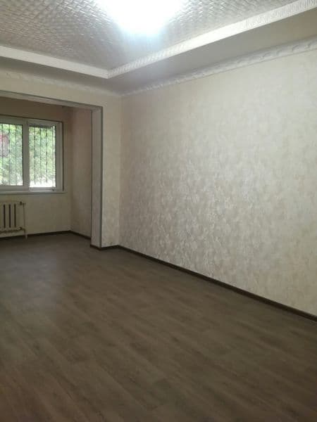 Aviasozlar 4 Yashnabod Metro  yaqinida 2 xonali kv faqat yos