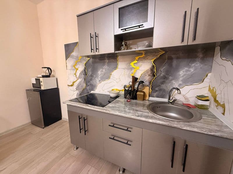 Qizlarga bez makler bez xozoyka novostroyka 2 xonali uy beri