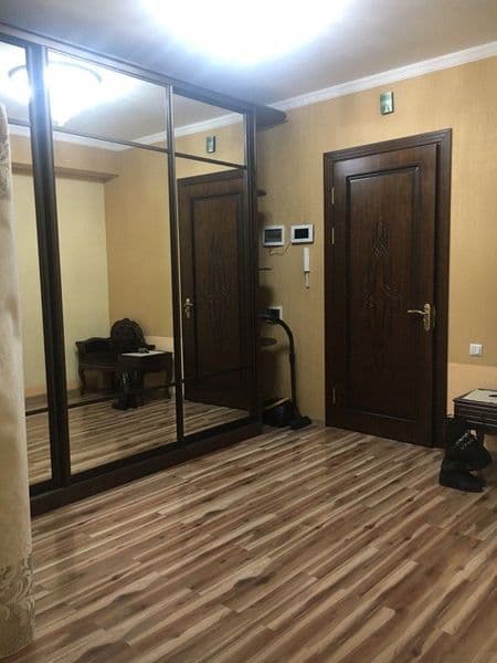 Сдается 3/8/9 на ойбеке, Карат строй, с хорошим качественным