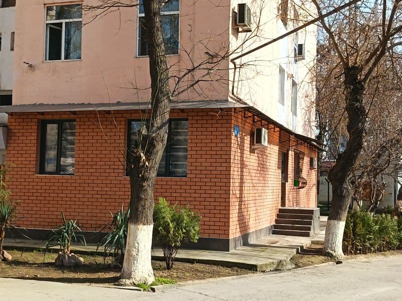 Сдаётся в аренду своя двух комнатная квартира на первом этаж — фото 2