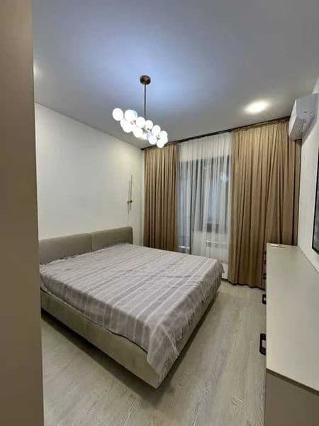 • Район: Юнусабад<br />
• Адрес: 15-квартал<br />
• Ориентир