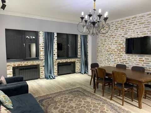 Район: Яшнабадский <br />
Адрес: Метро Чкалова<br />
Рядом е