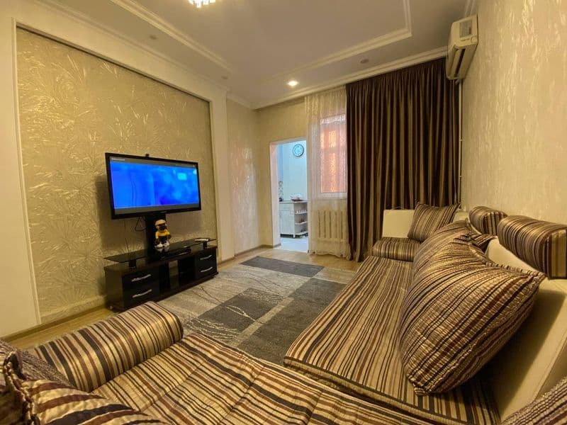 Аренда на Кадышева<br />
Лисунова 1а<br />
<br />
Комнат: 2<