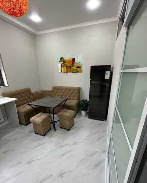 Район: Мирзо-Улугбекский<br />
Адрес: Дархан<br />
Ориентир: