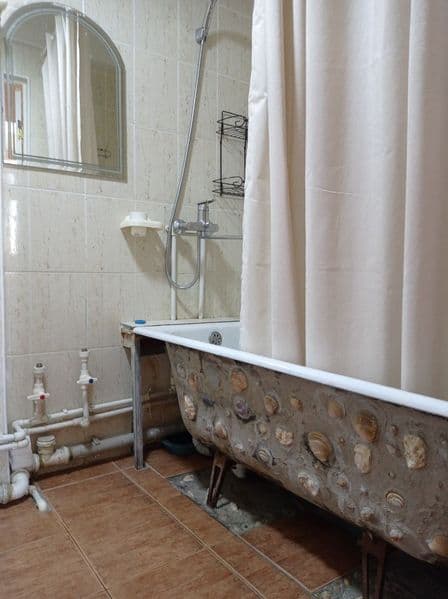 Квартира перепланирована в трех комнатную: две спальни, гост — фото 2