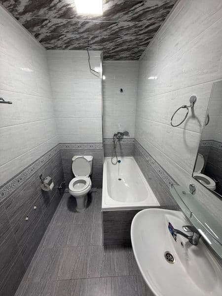 yashnabod kadeweva bozori yonida arenda kvartira bor 2 xonal — фото 4