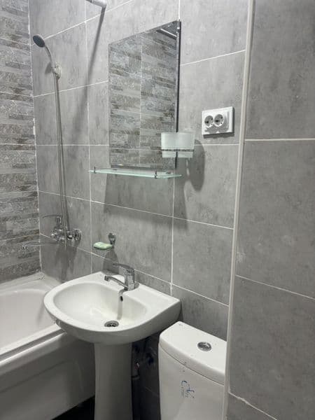 СДАЕТСЯ В АРЕНДУ НОВОСТРОЙКА 1/8/9<br />
<br />
Яшнабадский  — фото 2