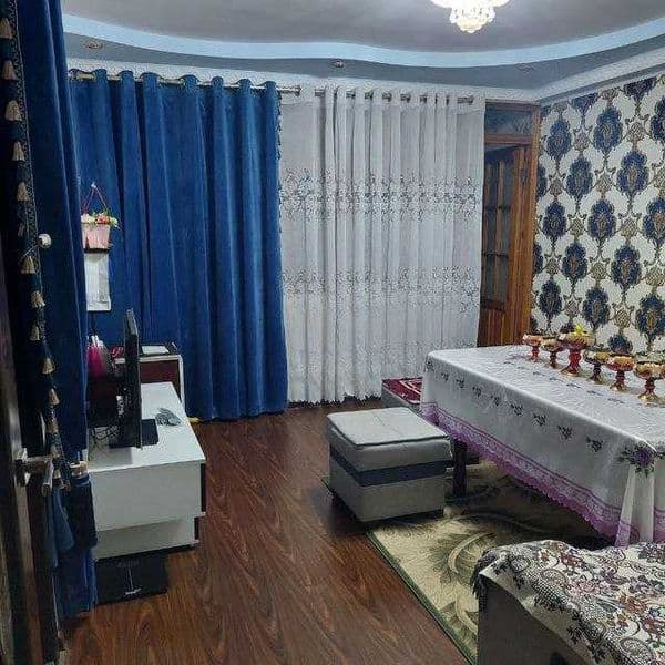 Сдается квартира 2/8/8 комнатная на Яккасарайском районе на 