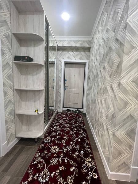 Сдам Кв-2ком-5-10.<br />
Квартира с обстановкой. <br />
Лифт — фото 4