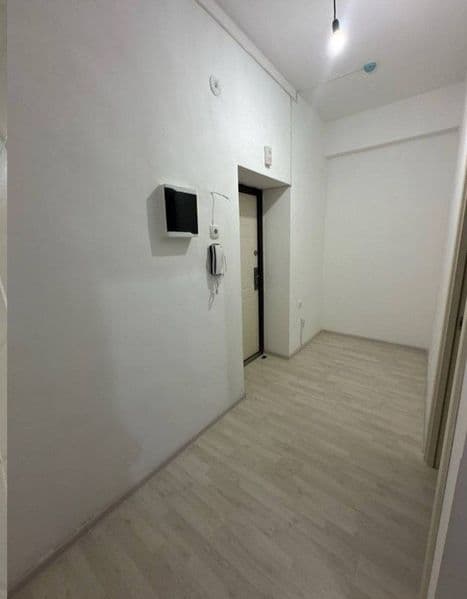 Arenda Qorasaroy Golden hous<br />
1 xona pustoy kuxnya bor  — фото 2