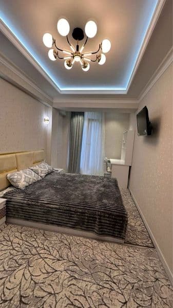 юнусобод мегапланетти олдида <br />
йенги дом хич ким яшамаг