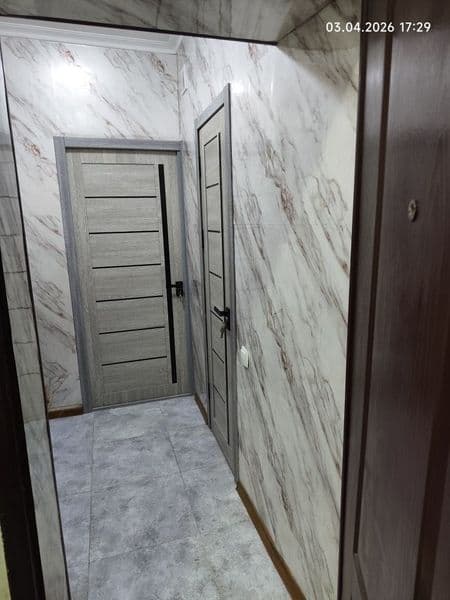 Сдается на пару месяцев 1 комн квартира после ремонта 1 этаж — фото 2