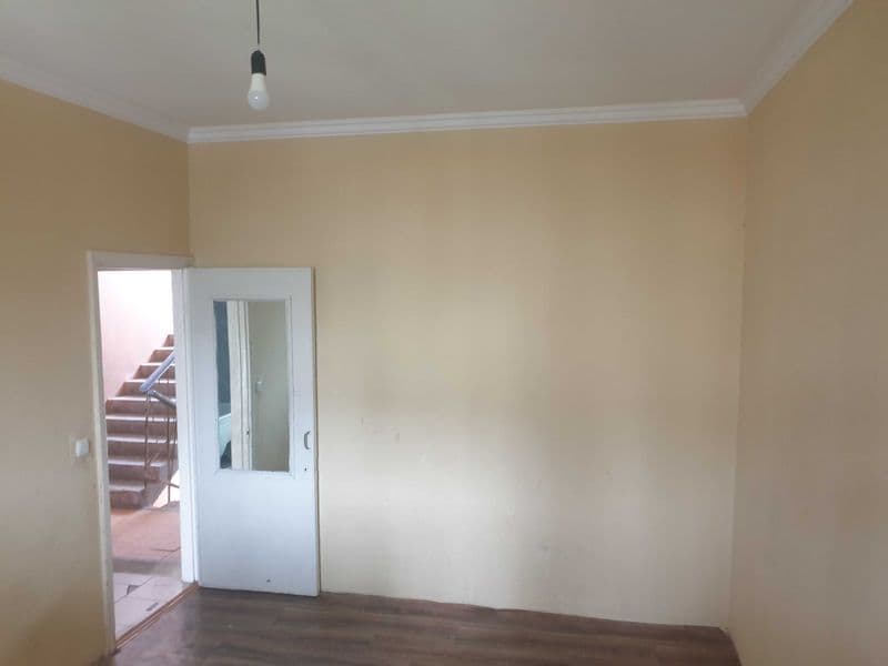 Новза метрога якин квартира 2 хонали без маклер <br />
Хона 