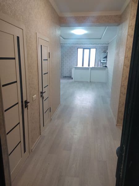 Uchtepa tumani 14-kvartal. Afruz chorraha. Jahon tillari uni