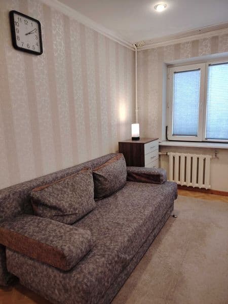 Комната - спальня с большим окном, светлая. Имеется большой  — фото 2