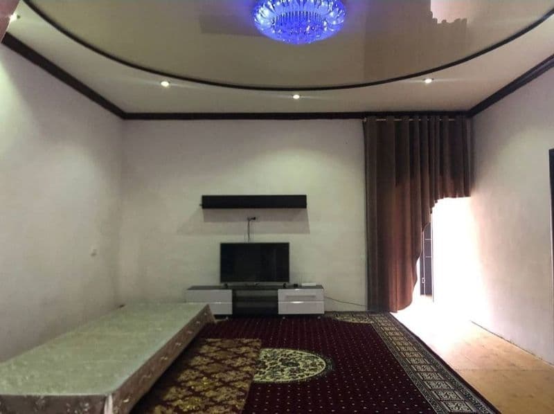 Арендага 2.хонали уй берилади оилага тоза ремонт хамма шарои