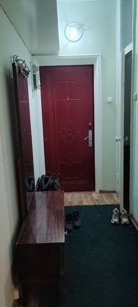 Аренда чиланзар 10.  Двух комнатная.  Есть холодильник.  Сти