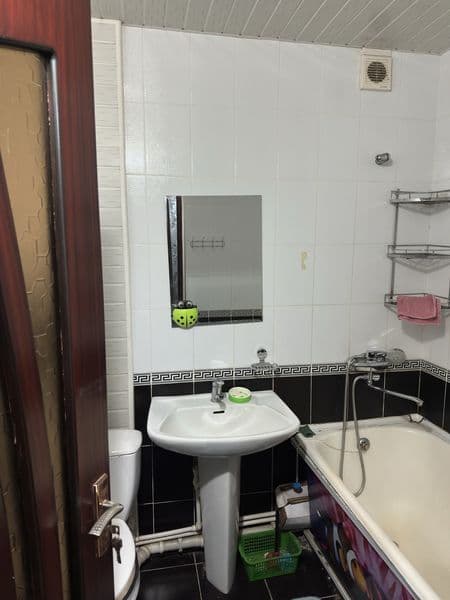 Квартира чистая с ремонтом для семьи около паруса. — фото 5