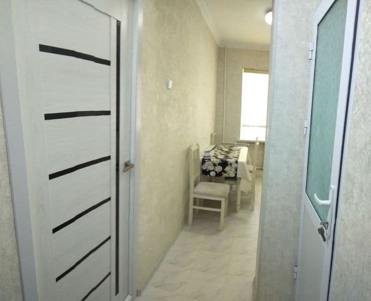 Квартира с ремонтом мебелью техникой. Расположена в 1-м квар — фото 3