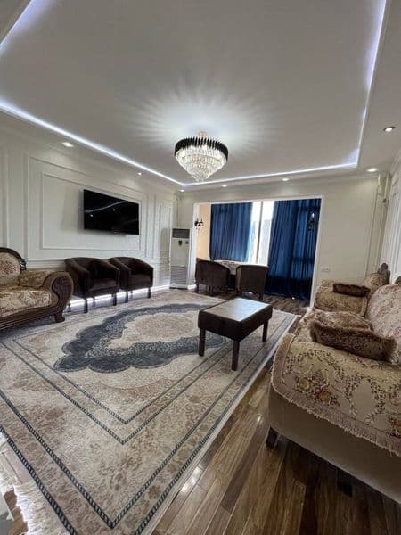 Паркентский 3х комнатная квартира, мебель техники всё есть!!