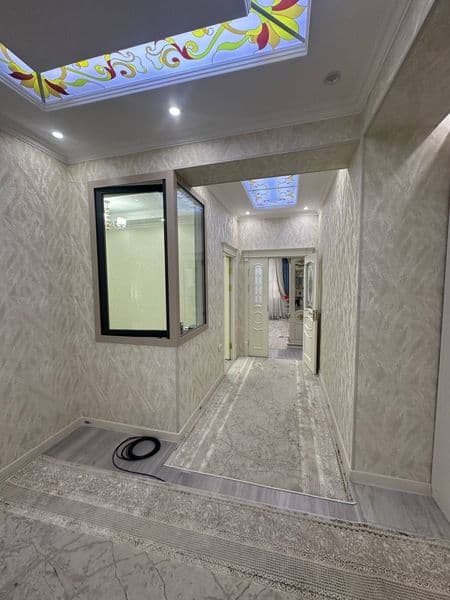 Ijaraga beriladigan kvartira<br />
<br />
Район: Олмазор <br